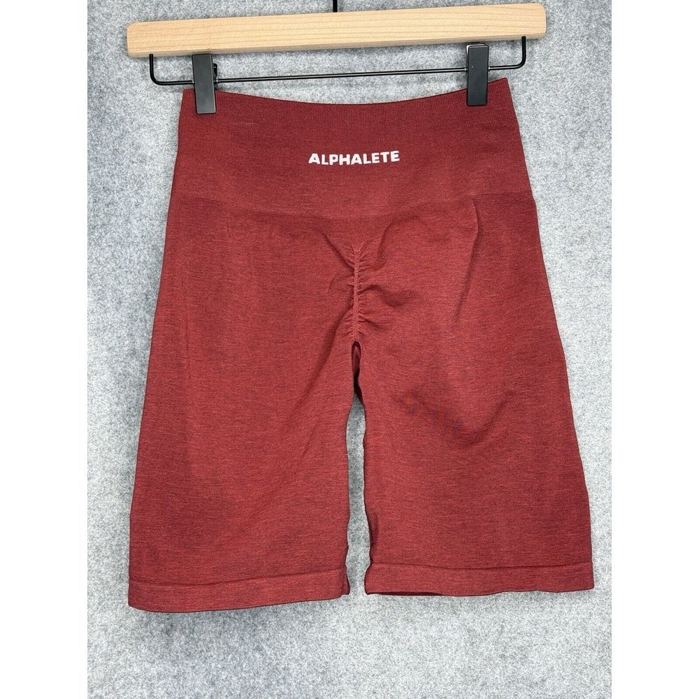 Alphalete Amplify Shorts Scrunch Seam Athletic Workout Bike Shorts Red Medium